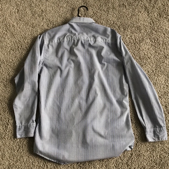 Men’s alfani fitted button down. Blue 15, 32-33 M - Picture 4 of 4